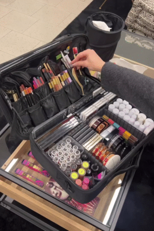 Professional Cosmetic Makeup Kit Storage Vanity Bag with Adjustable Compartment Black